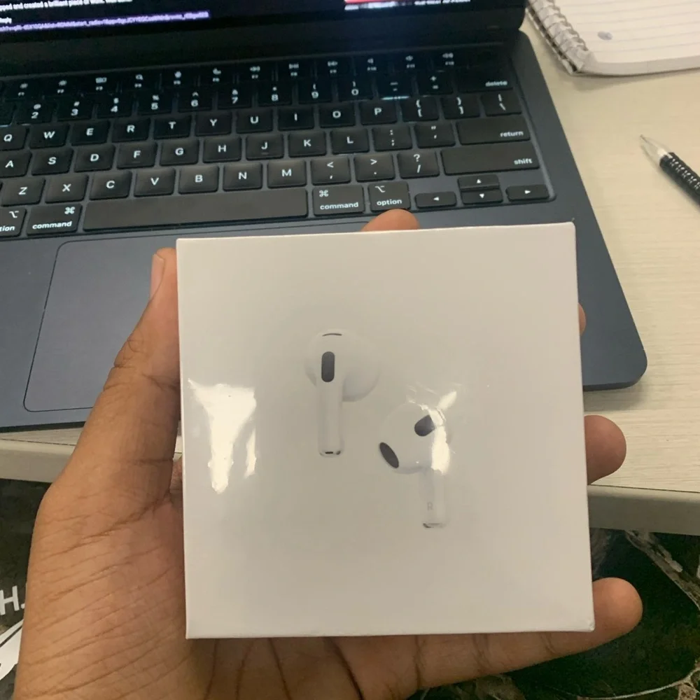 Apple White Wireless Earbuds